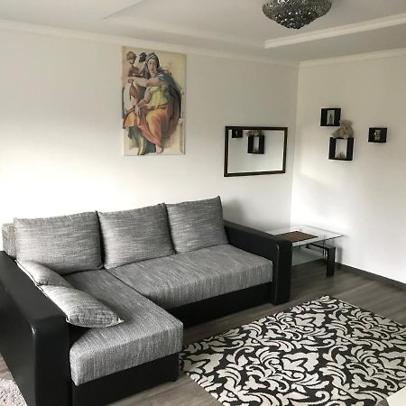 Fine Apartment Елгава Экстерьер фото