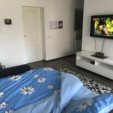 Fine Apartment Елгава Экстерьер фото