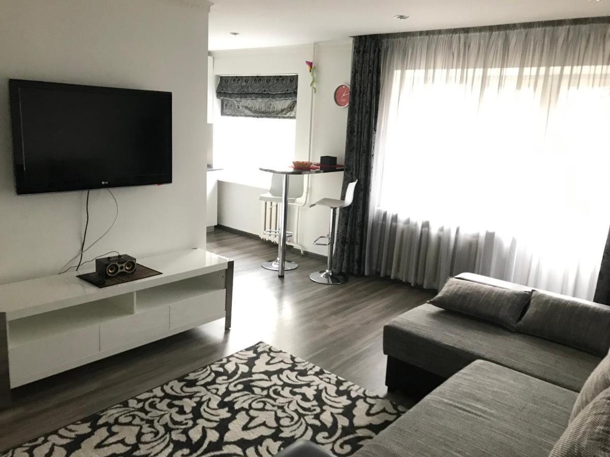 Fine Apartment Елгава Экстерьер фото